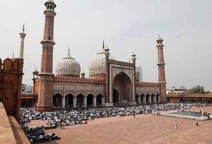 റമദാനിൽ പ്രാർഥന വീട്ടിനുള്ളിൽ നിർവഹിക്കണ​െമന്ന്​ ഇമാം